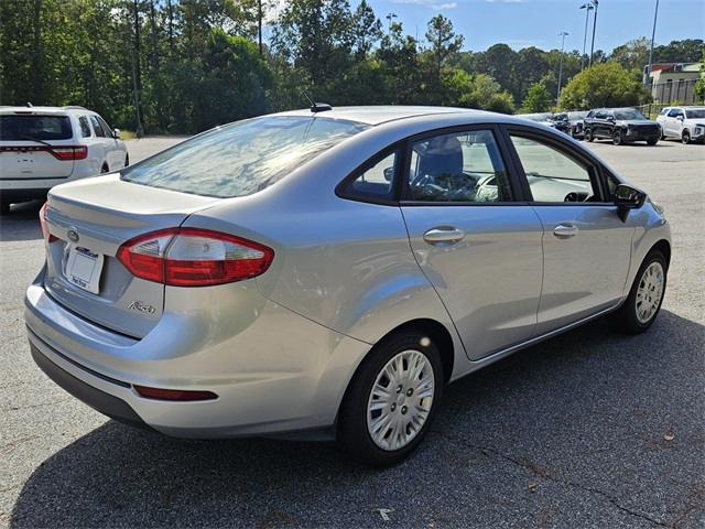 2018 Ford Fiesta S photo 11