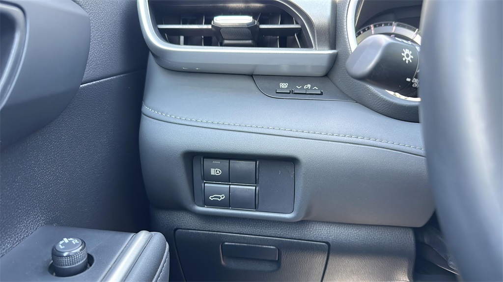 2022 Toyota Highlander XLE photo 21