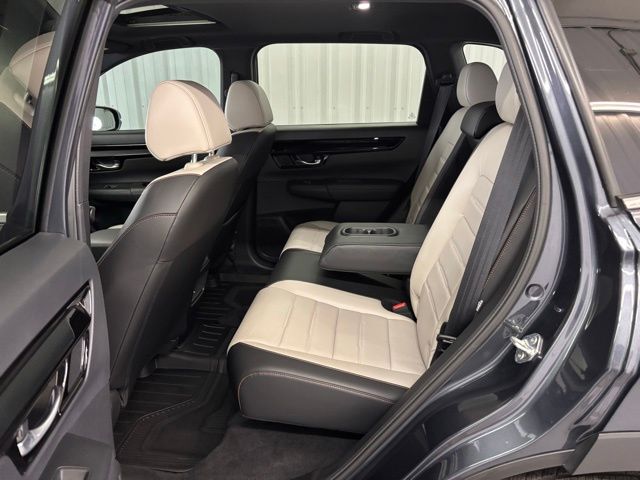 2024 Honda CR-V Hybrid Sport Touring photo 12