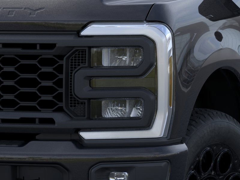 2025 Ford F-350 Lariat photo 18