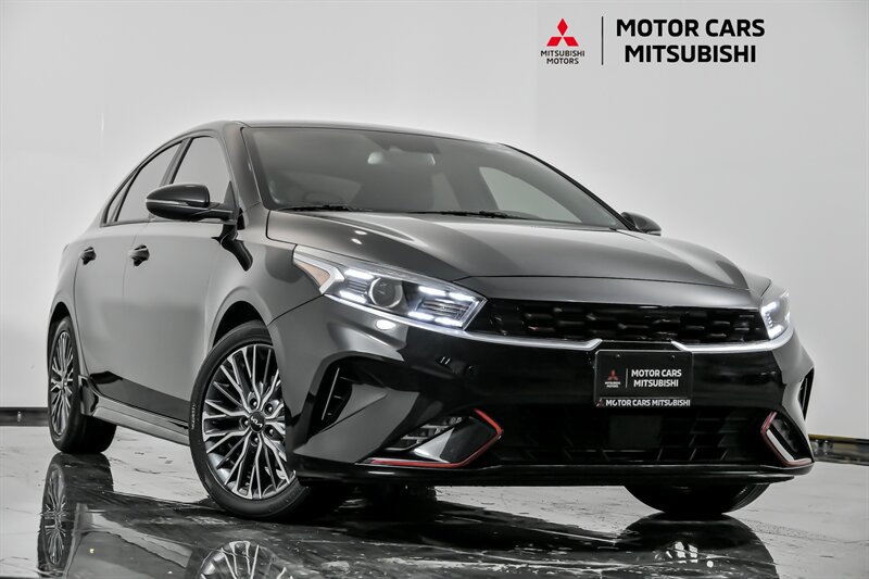 2023 Kia Forte GT-Line's photo