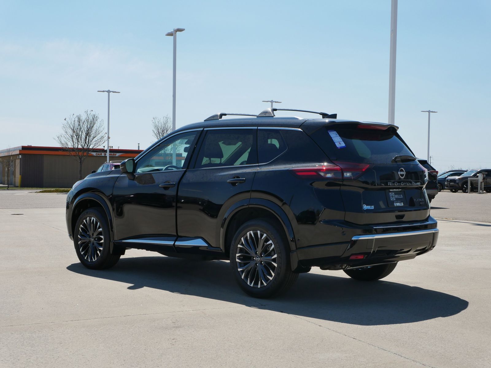 2025 Nissan Rogue Platinum photo 3