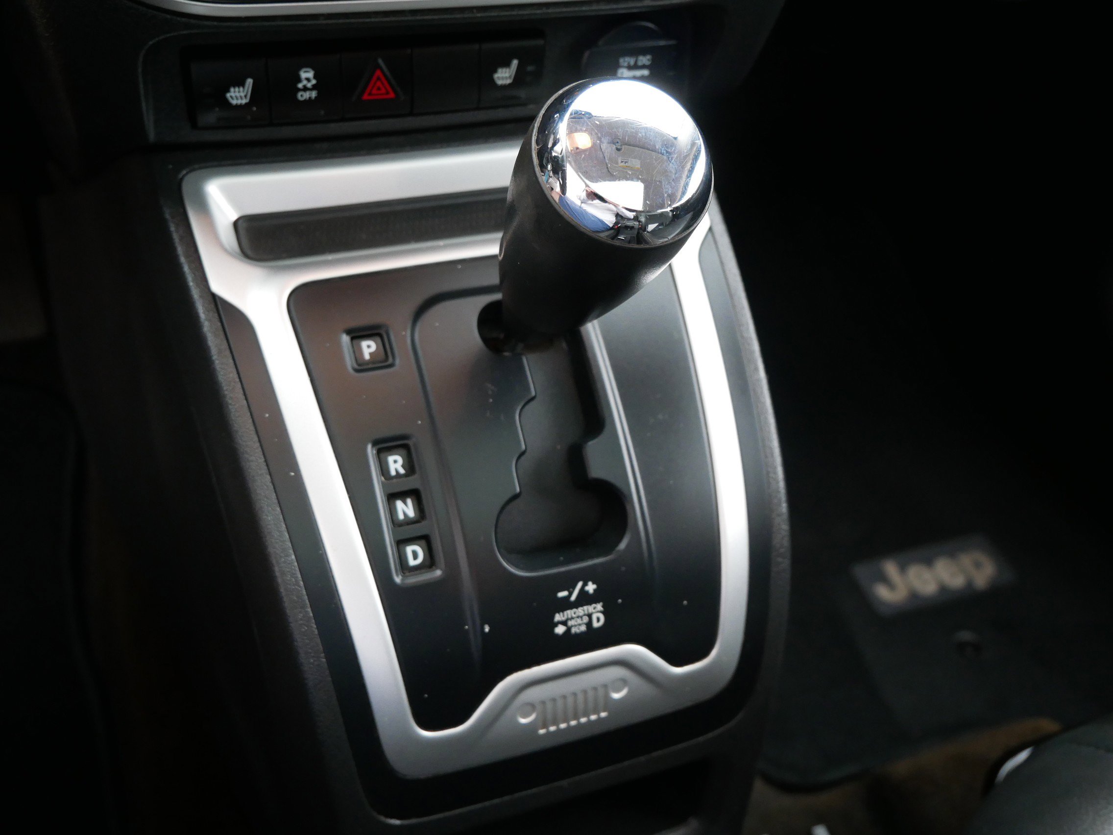 2014 Jeep Compass Latitude photo 17