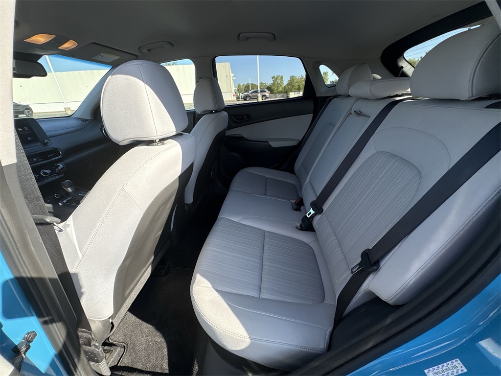 2022 Hyundai Kona SEL photo 23