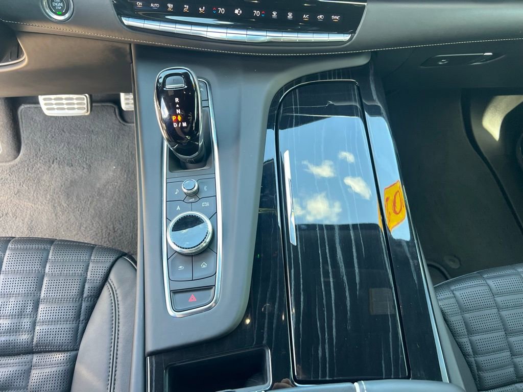 2023 Cadillac Escalade V-Series photo 39