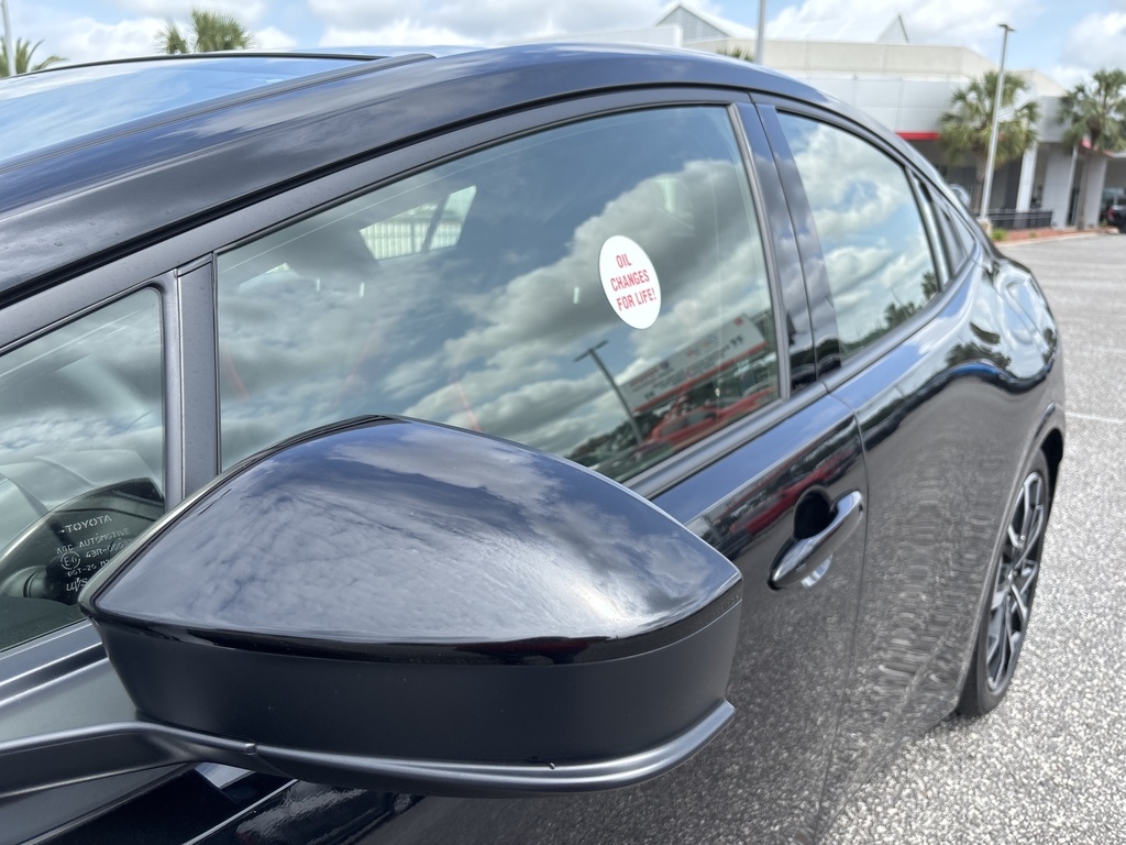 2024 Toyota Prius Prime XSE photo 9