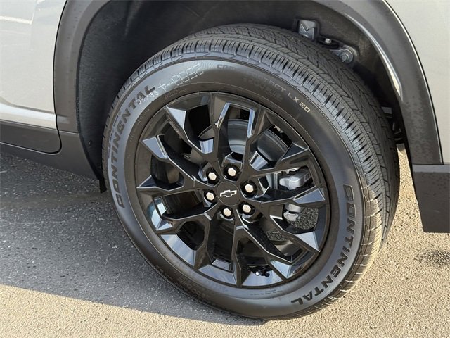 2026 Chevrolet Traverse photo 3