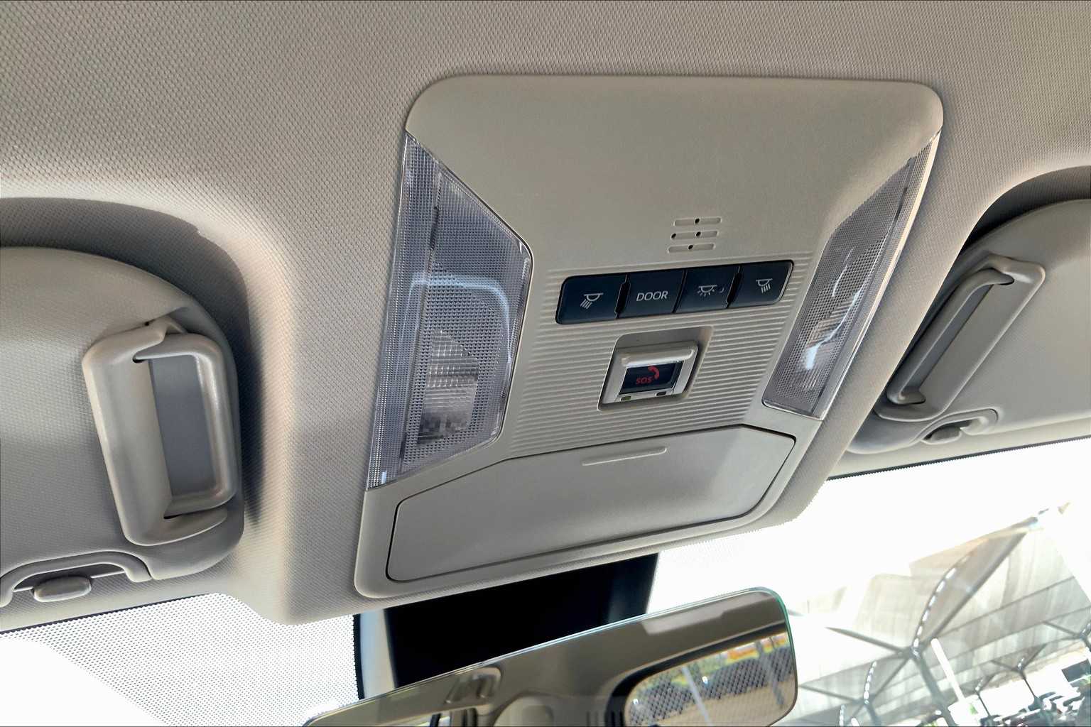 2024 Toyota RAV4 Hybrid photo 26
