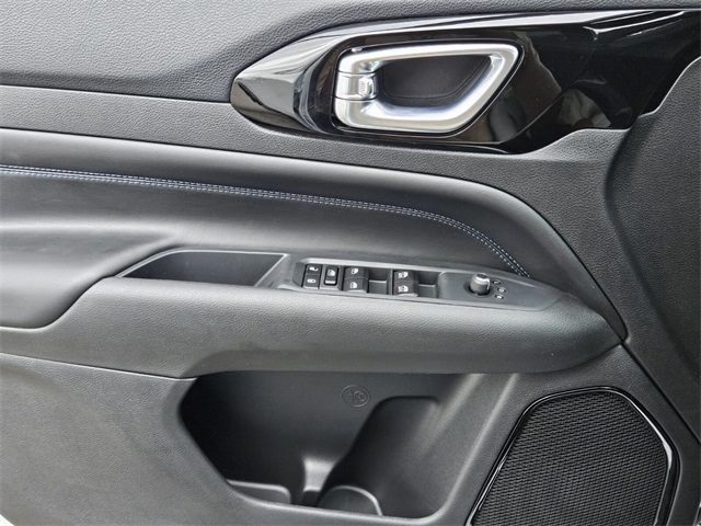 2026 Jeep Compass Latitude Altitude photo 26