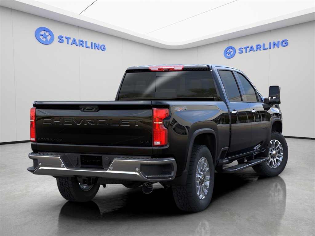 2025 Chevrolet Silverado 2500HD LTZ photo 4