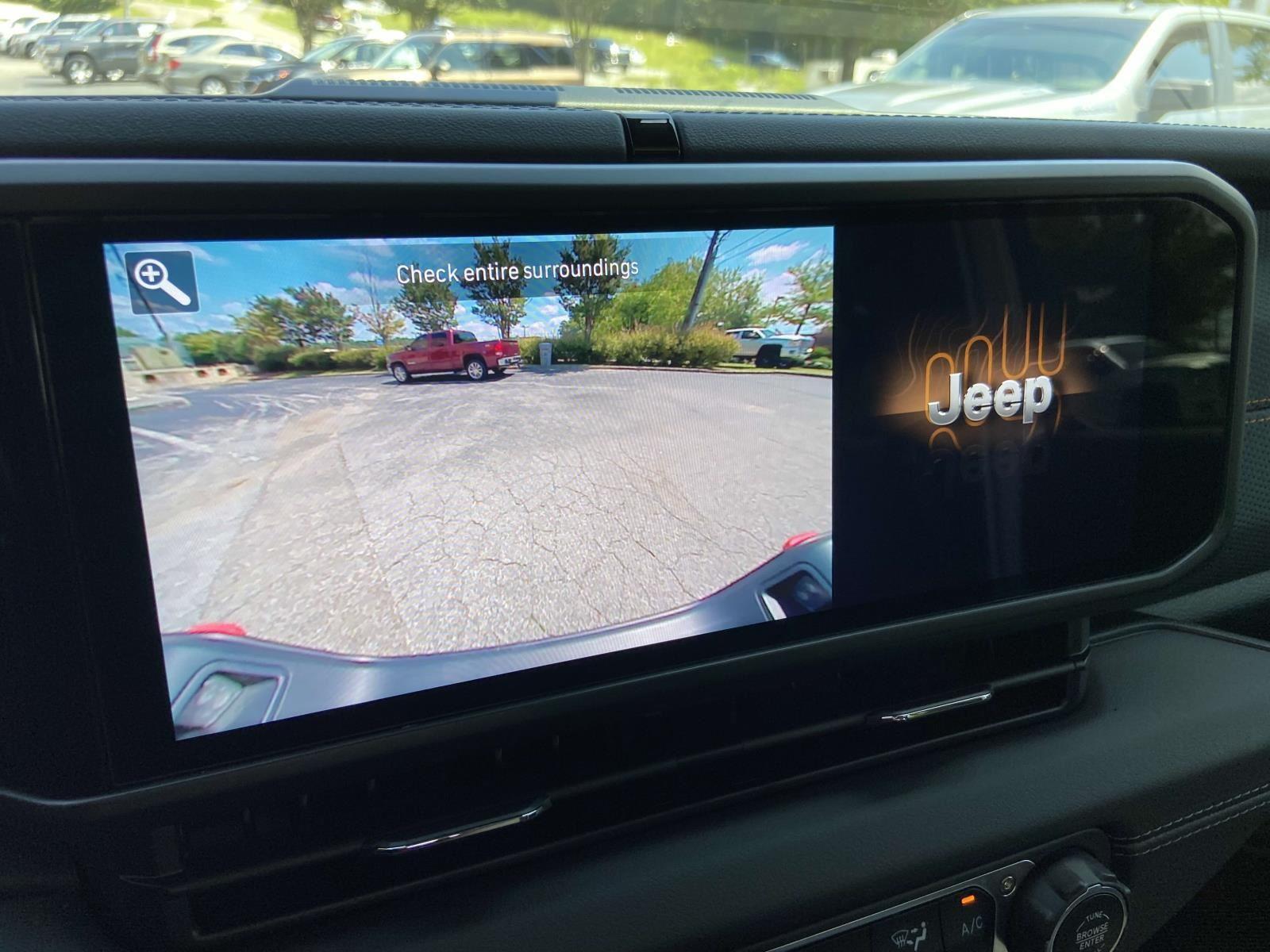 2024 Jeep Gladiator Mojave photo 16