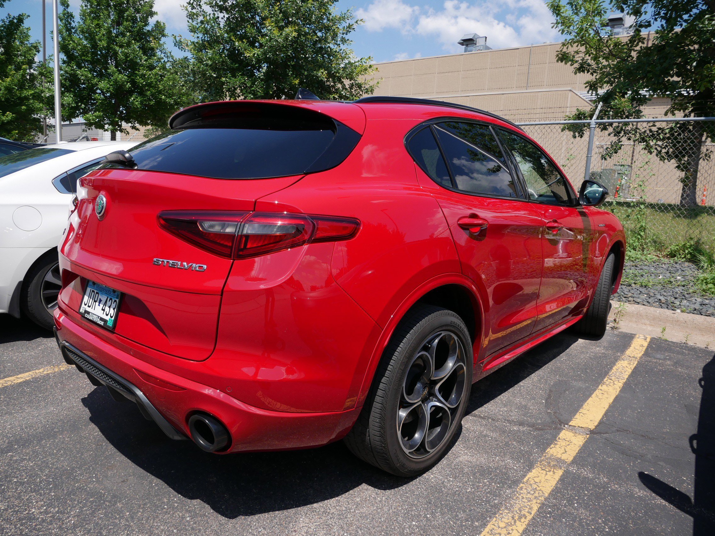 2022 Alfa Romeo Stelvio Ti Sport photo 3