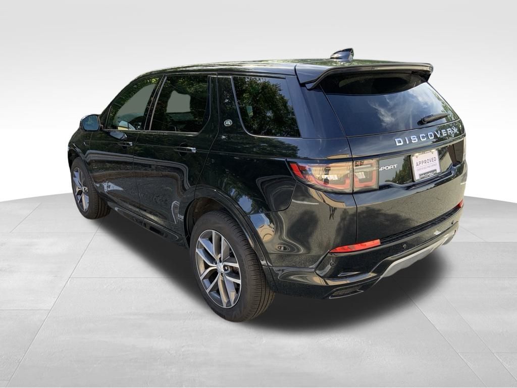2025 Land Rover Discovery Sport S photo 6
