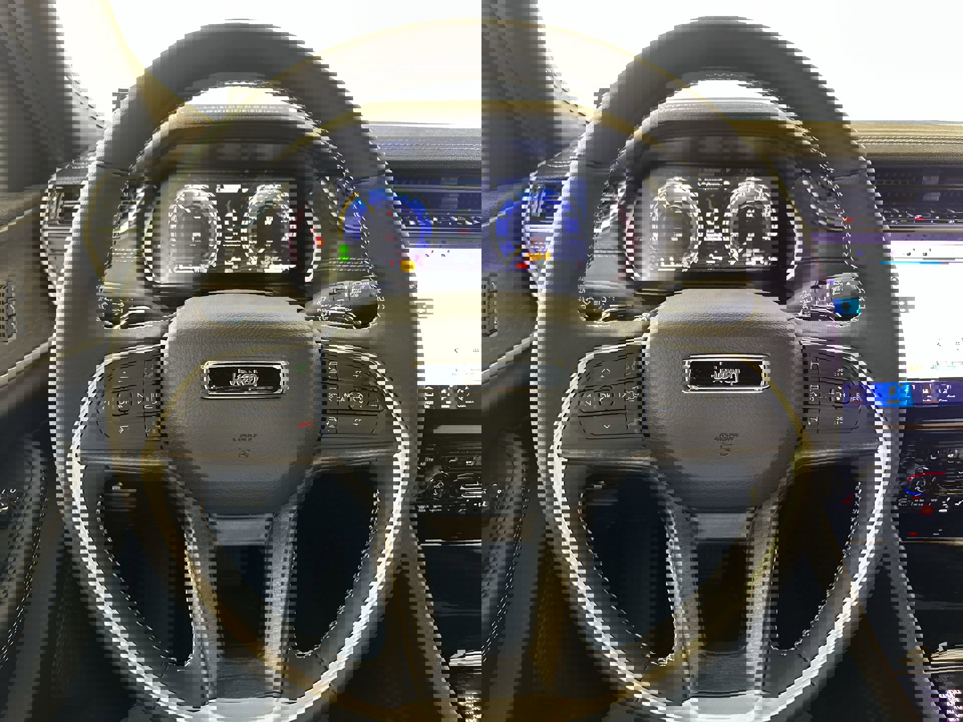 2025 Jeep Grand Cherokee Limited photo 13