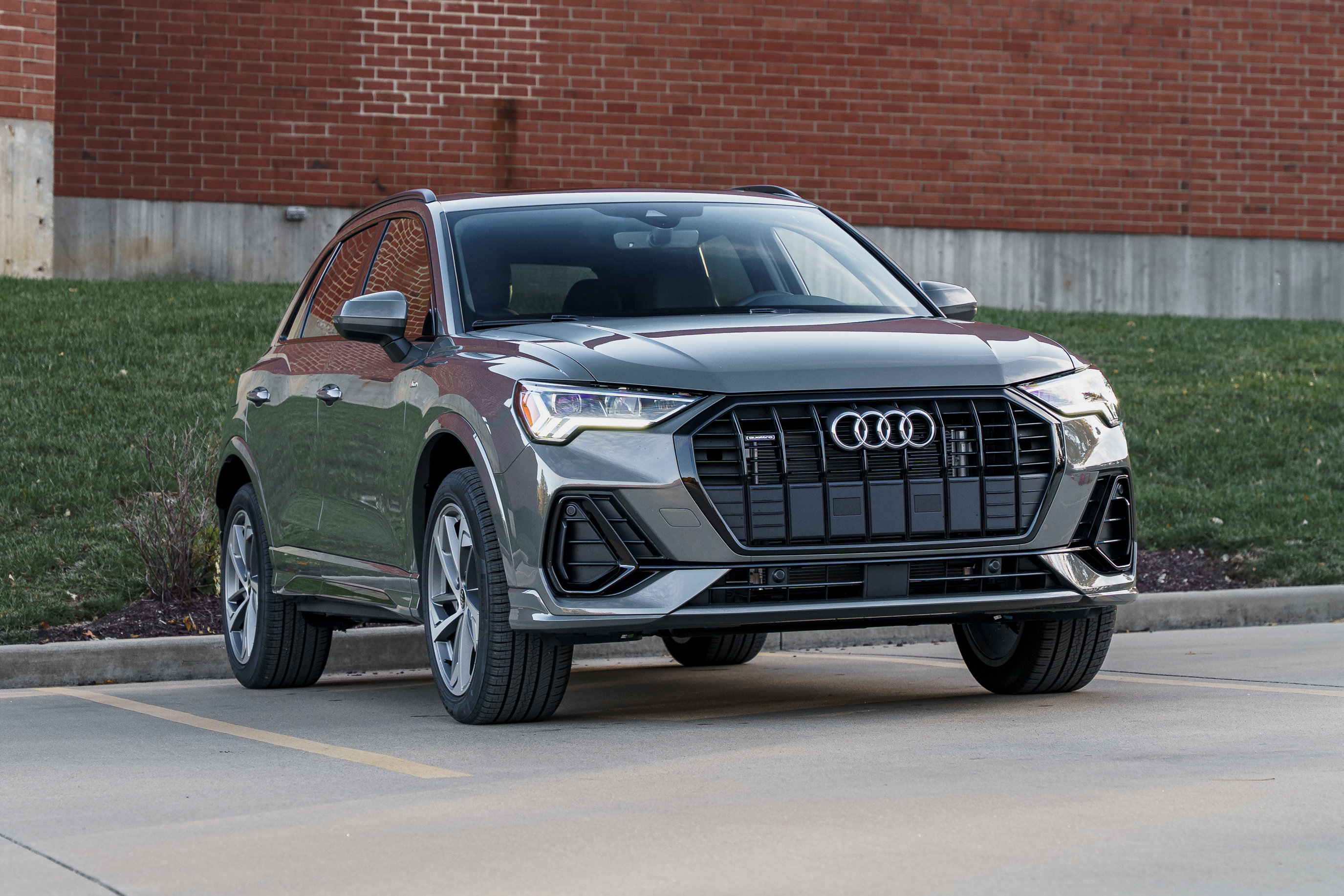 2025 Audi Q3 S Line Premium's photo