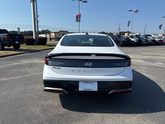 2024 Hyundai Sonata SEL photo 4