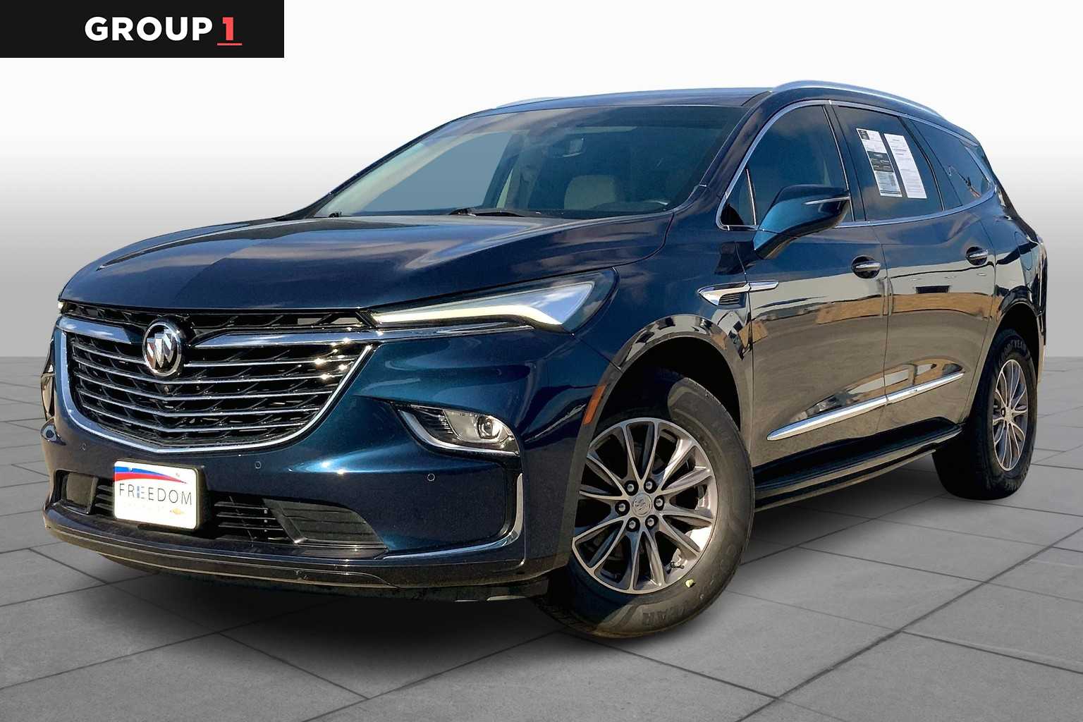 2022 Buick Enclave Essence's photo