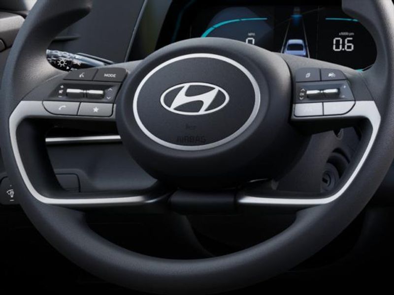 2025 Hyundai Elantra SE photo 14