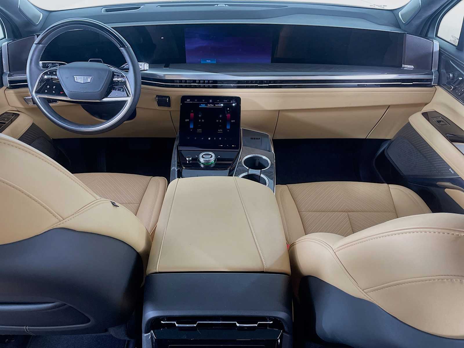 2025 Cadillac Escalade IQ Luxury photo 3