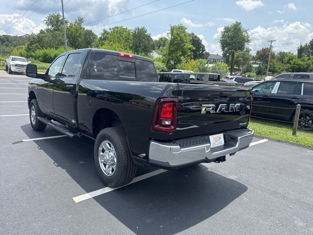 2025 Ram 2500 Tradesman photo 4