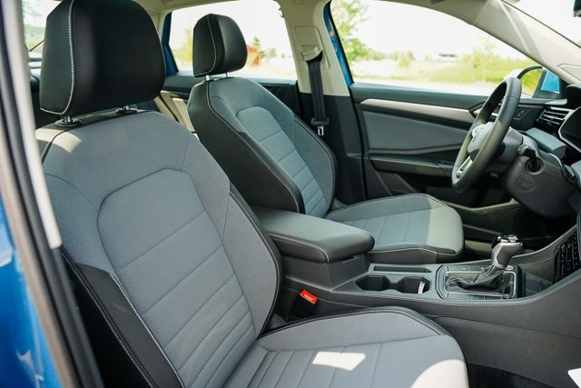 2025 Volkswagen Jetta 1.5T SE photo 31