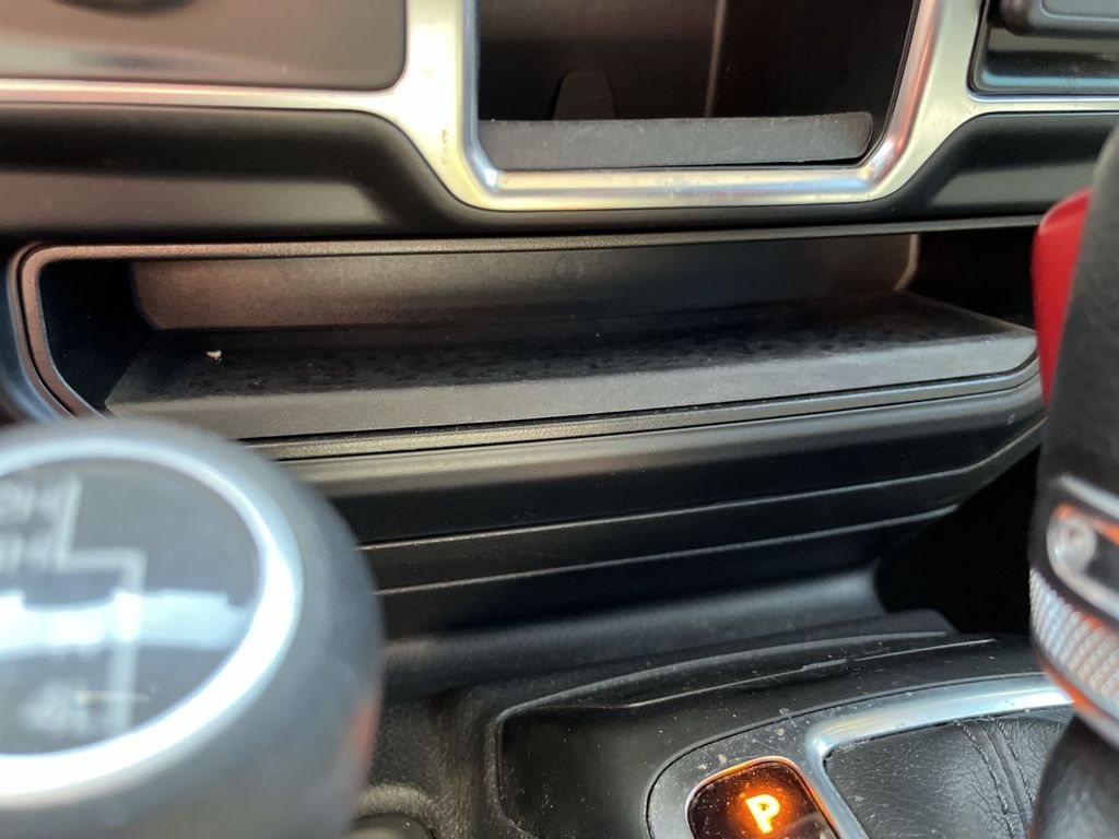 2019 Jeep Wrangler Sport photo 19