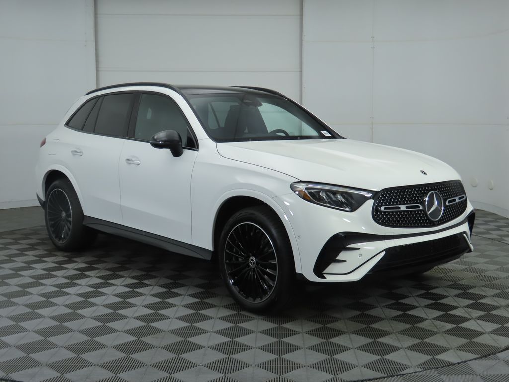 2026 Mercedes Benz GLC 300 photo 3