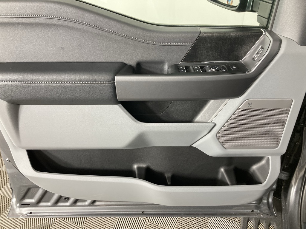 2025 Ford F-350 photo 10