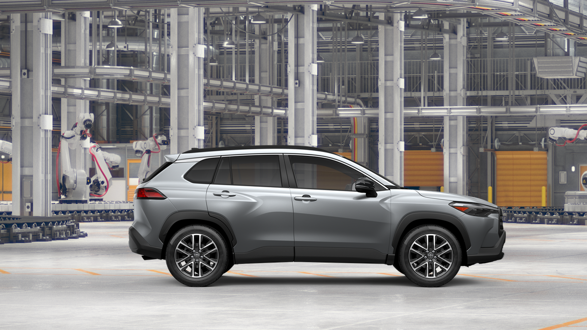 2026 Toyota Corolla Cross XLE photo 9
