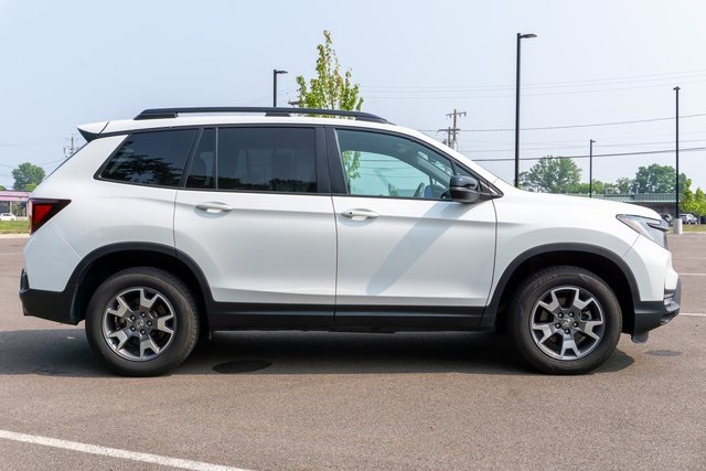 2022 Honda Passport TrailSport photo 4