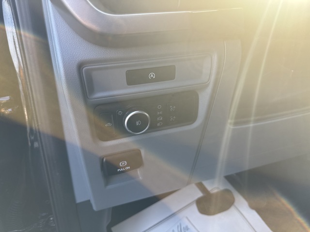 2025 Ford F-150 XLT photo 14