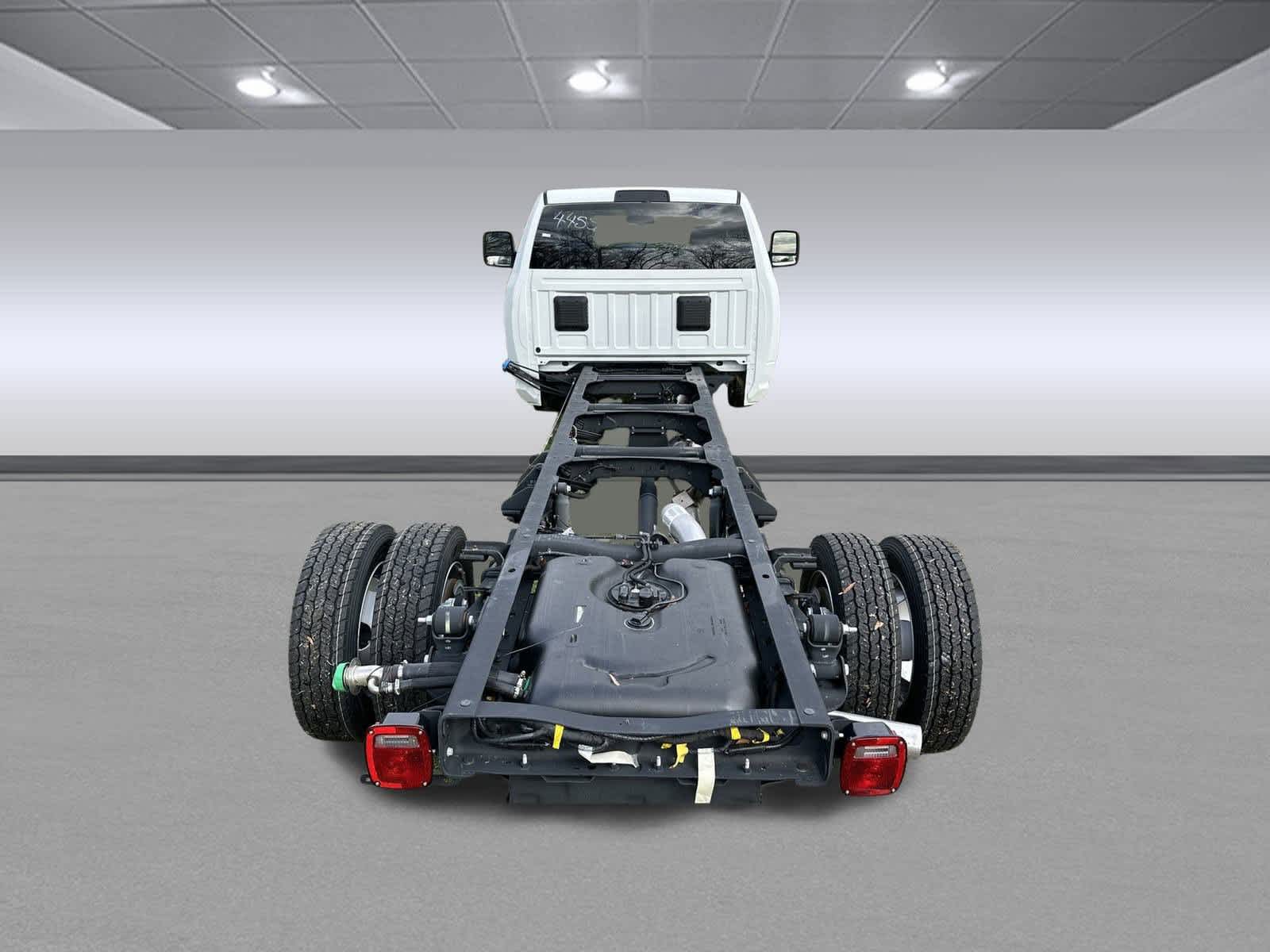 2024 Ram 4500 SLT photo 16