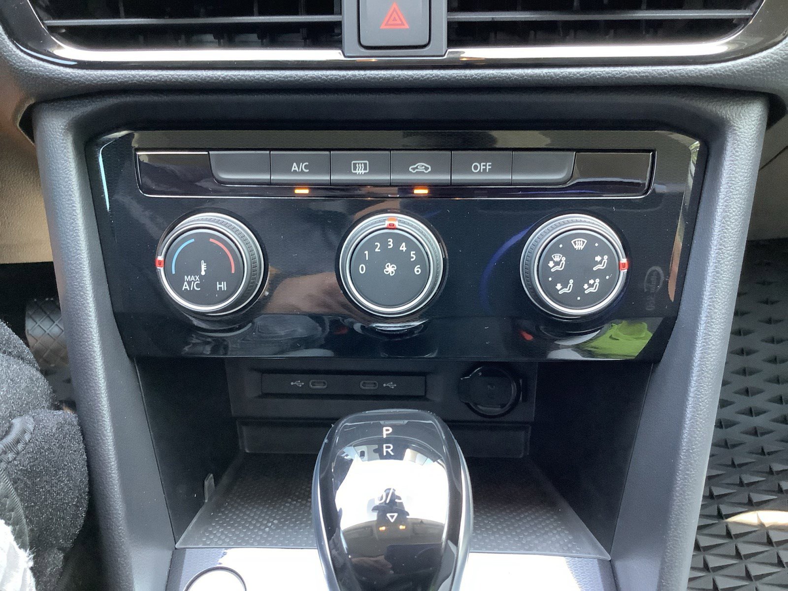 2025 Volkswagen Taos S photo 20