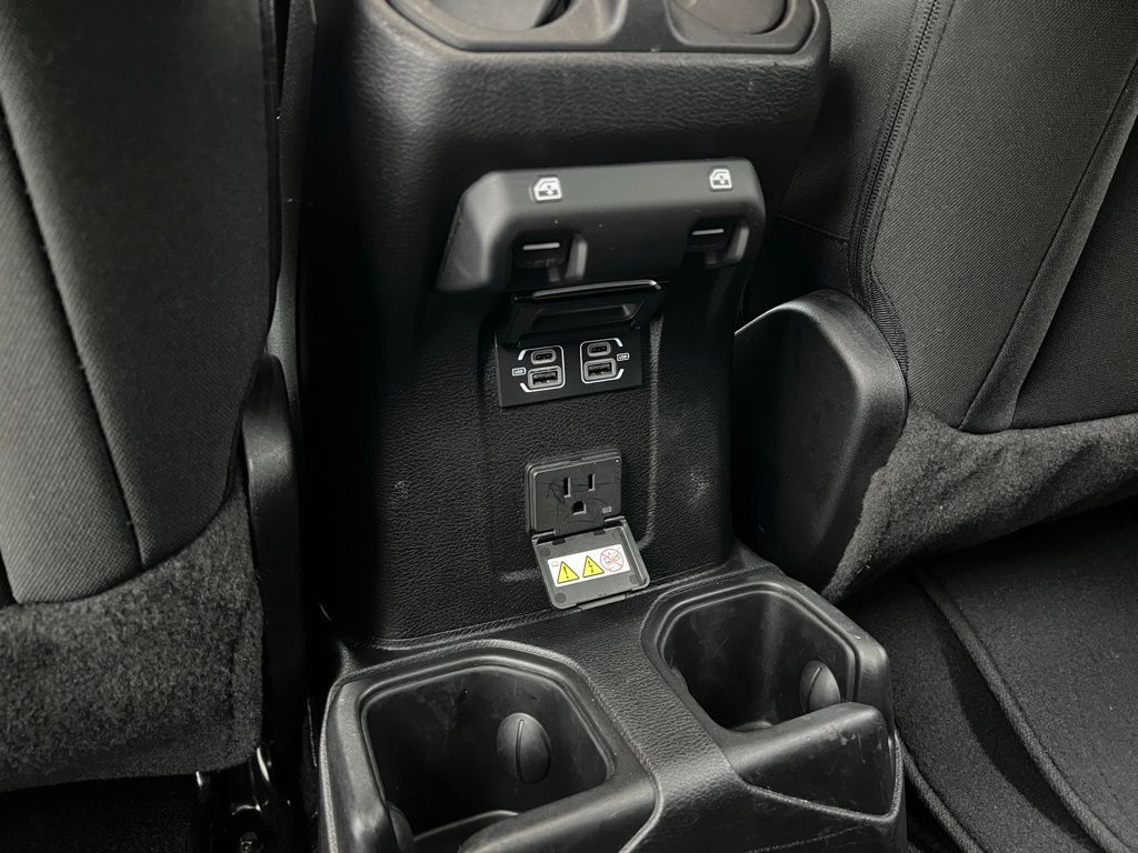2023 Jeep Gladiator Overland photo 23