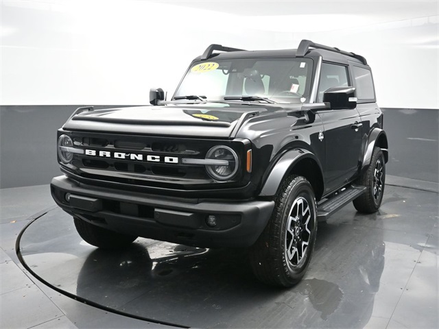 2022 Ford Bronco 2-Door Outer Banks's photo