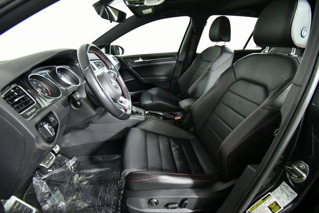 2017 Volkswagen Golf GTI S photo 4