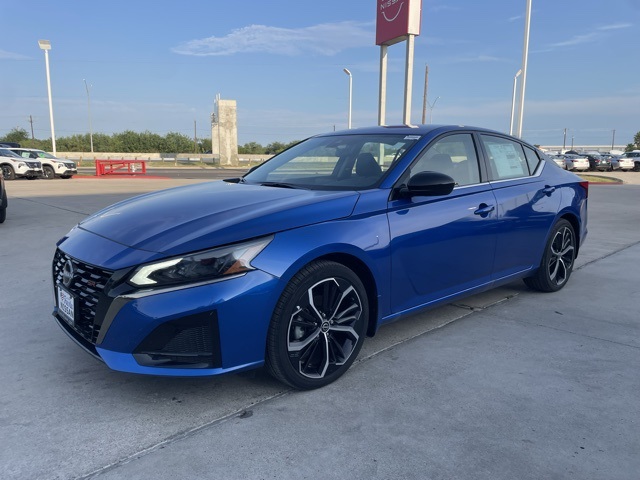 2025 Nissan Altima 2.5 SR photo 6