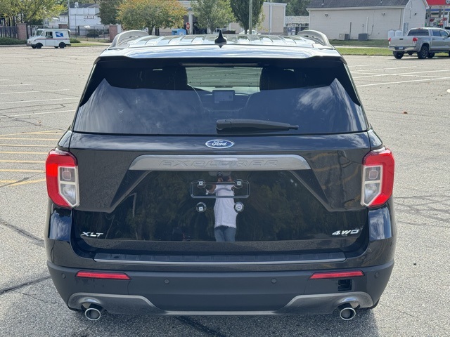 2023 Ford Explorer XLT photo 4