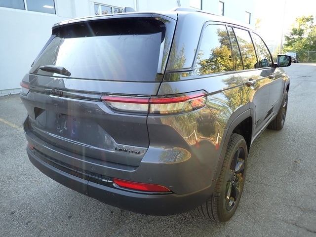 2025 Jeep Grand Cherokee Limited photo 6