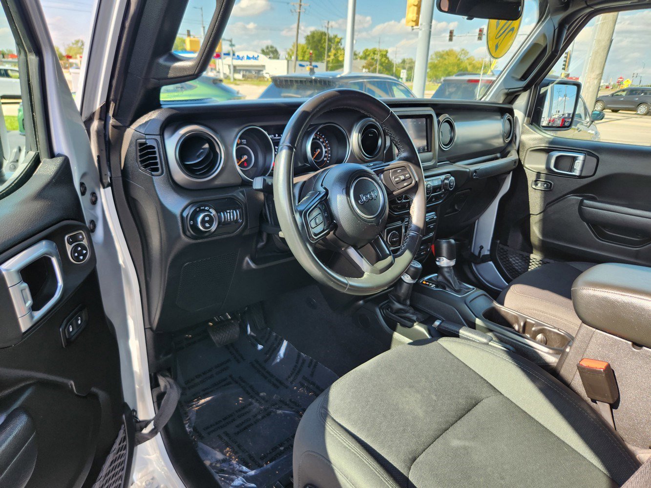 2022 Jeep Gladiator Sport S photo 2