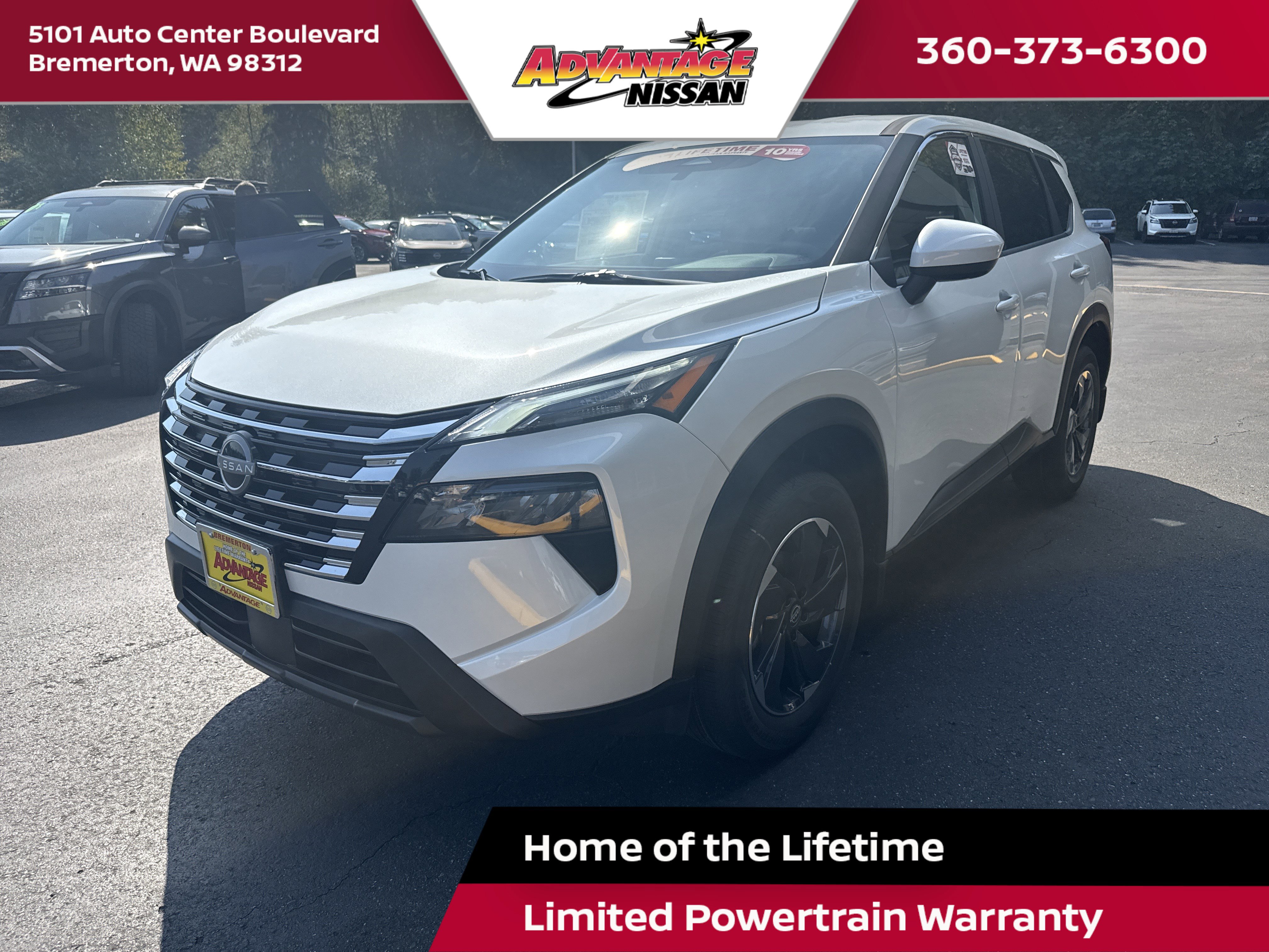 2026 Nissan Rogue SV's photo