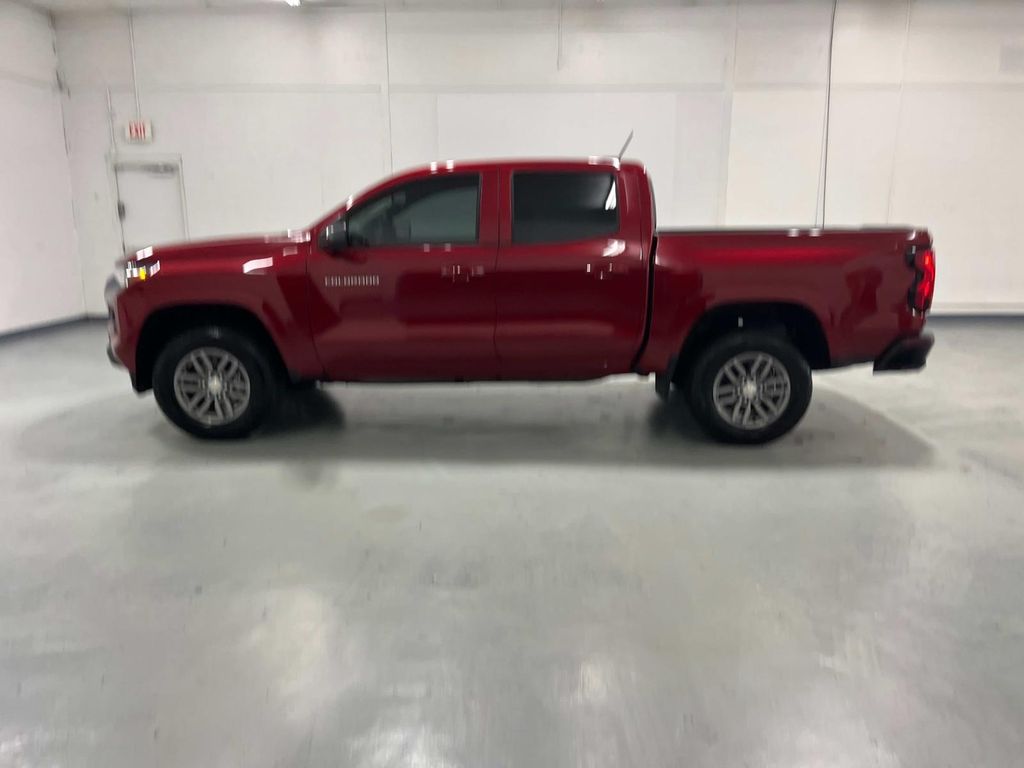 2026 Chevrolet Colorado LT photo 5