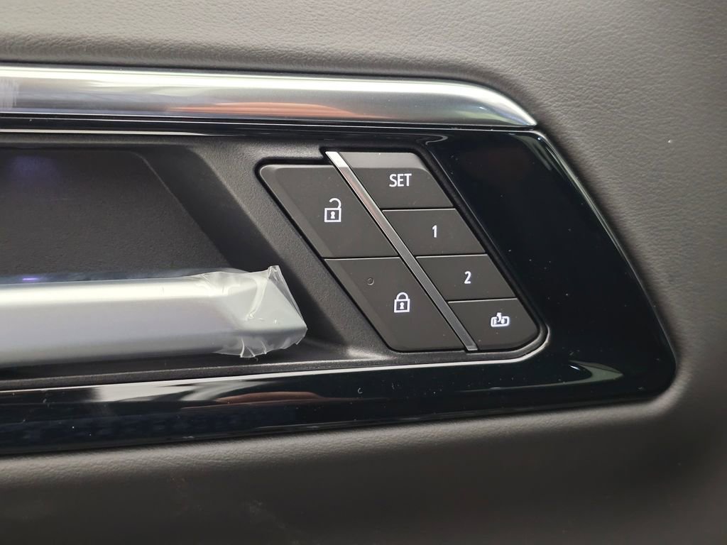 2025 Chevrolet Tahoe LT photo 3