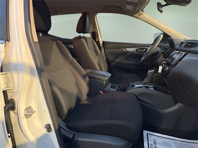 2020 Nissan Rogue Sport S photo 15