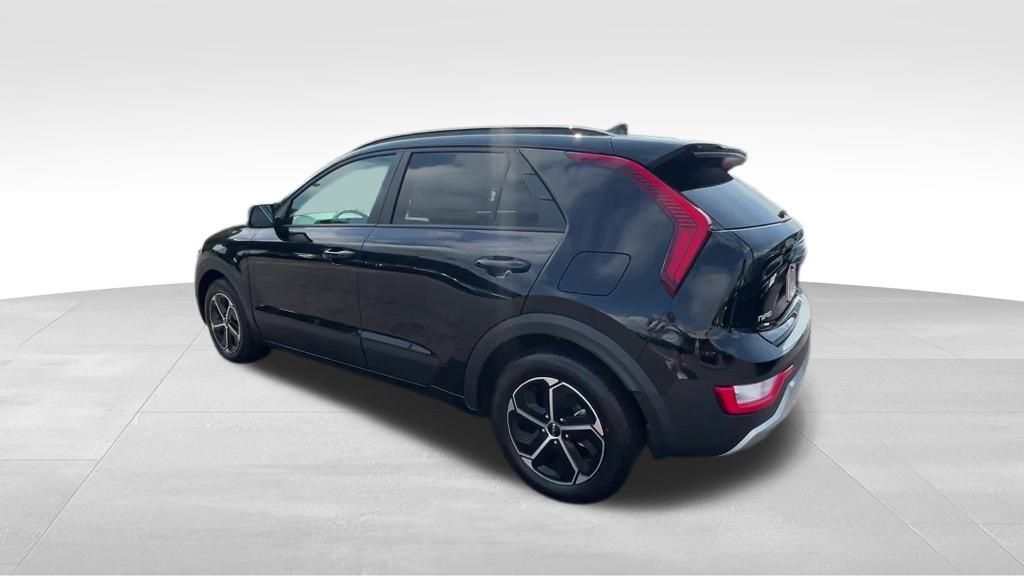 2025 Kia Niro EX photo 3