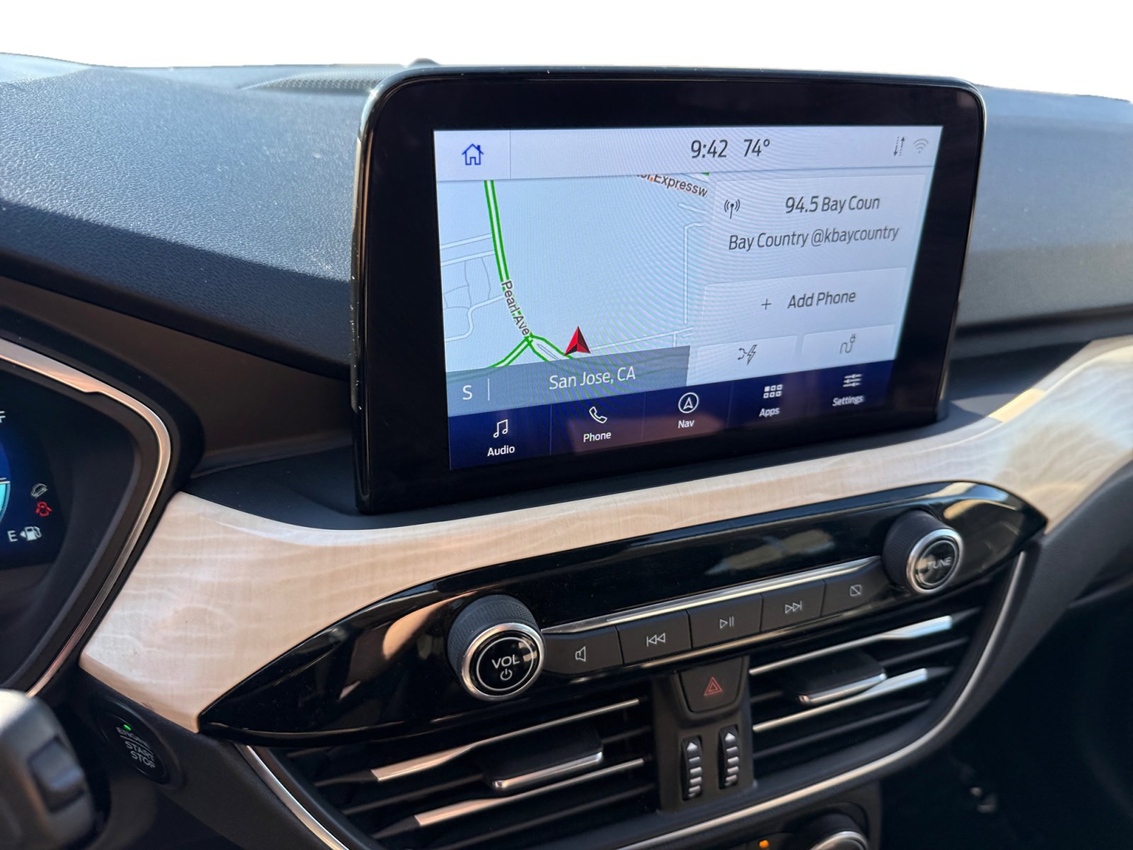2021 Ford Escape Plug-In Hybrid Titanium photo 12