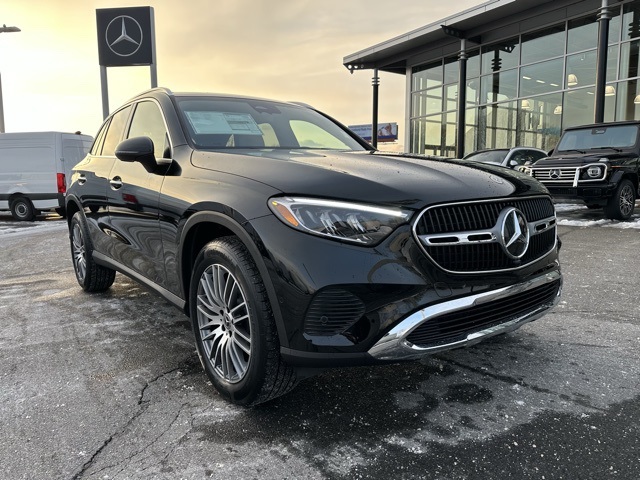 2026 Mercedes-Benz GLC Base's photo