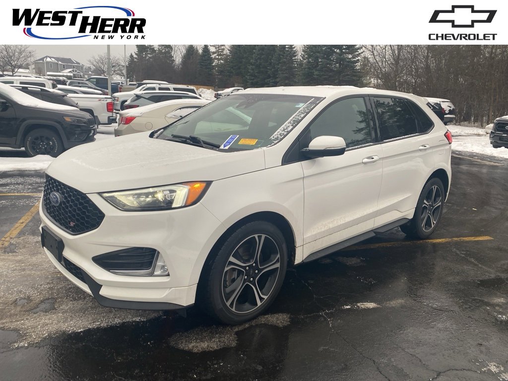 2022 Ford Edge ST's photo