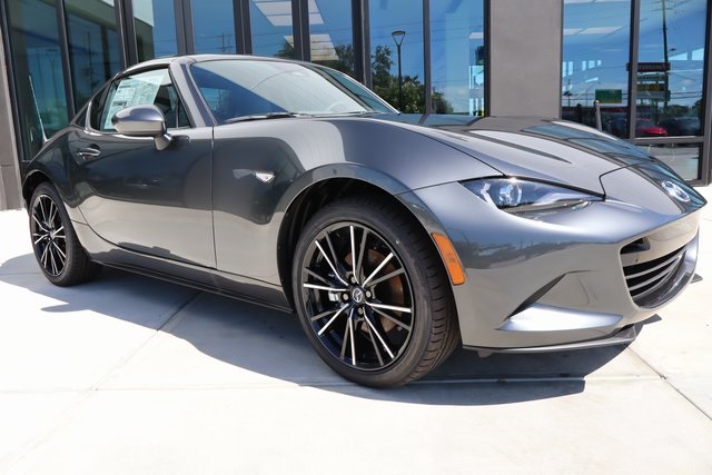 2025 Mazda MX-5 Miata RF Grand Touring's photo