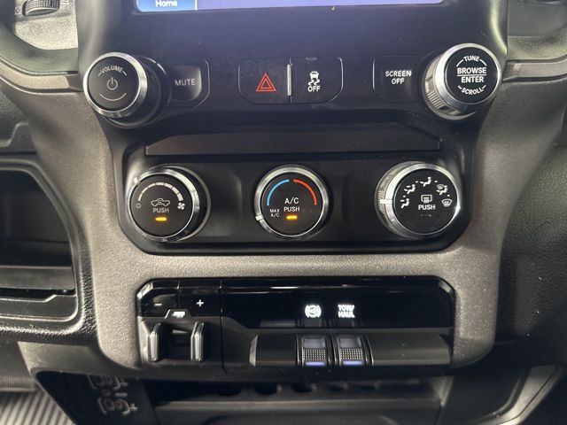 2024 Ram 3500 Tradesman photo 14